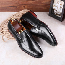 Load image into Gallery viewer, Desai Men&#39;s Leather Shoes Business Dress Shoes Men Small Square Head High Quality Slip-On Shoes with Metal Decoration Zapatos